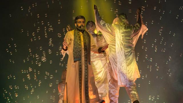 به گزارش روابط عمومی سازمان هنری رسانهای اوج، نمایش بزرگ فصل شیدایی بعد از فعالیت موفق و استقبال بسیار گسترده مردم قزوین، این بار در شهر رشت روی صحنه رفته و مورد استقبال گسترده مردم این شهر قرار گرفته است. استقبال گسترده مردم رشت از «فصل شیدایی»