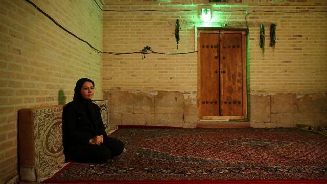به گزارش روابط عمومی سازمان هنری رسانه ای اوج، مستند «مهر ابدی» که روایتگر مهریه منحصر به فرد و ویژه یک بانوی بیجاری است، مراحل نهایی تولید خود را سپری می کند و تا پایان بهمن ماه برای پخش آماده می شود. مهریه منحصر به فرد بانوی بیجاری، سوژه یک مستند اجتماعی